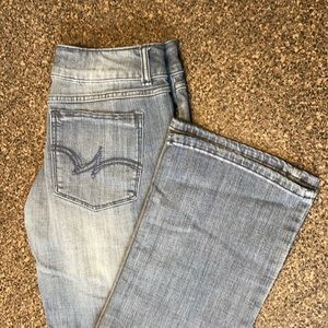 Bootcut jeans